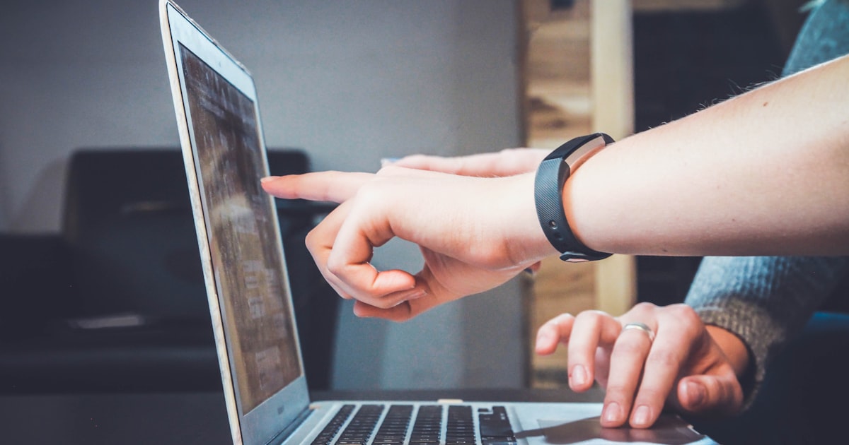 Online Dating Safety: Essential Tips to Protect Yourself While Meeting New People